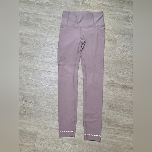 Lululemon Womans Tight Stuff Tight II Size 6 Light Purple-Violet - Picture 6 of 9